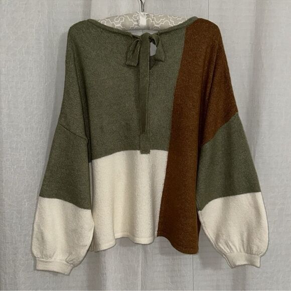 Trendy M-L Green Brown Ivory Color Block Knit Back Tie Sweater - Picture 6 of 15